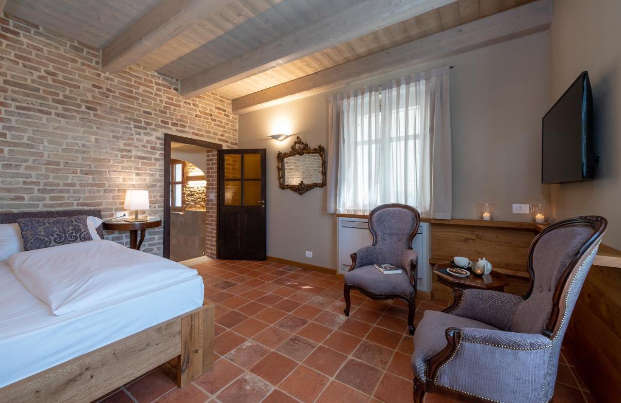 Sunstar Hotel Piemont Castello Di Villa Isola d'Asti Luaran gambar