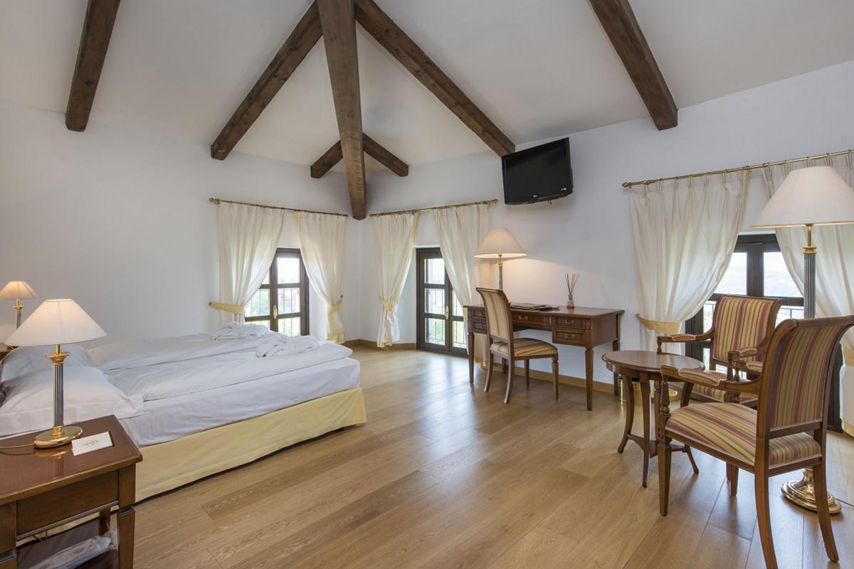 Sunstar Hotel Piemont Castello Di Villa Isola d'Asti Luaran gambar