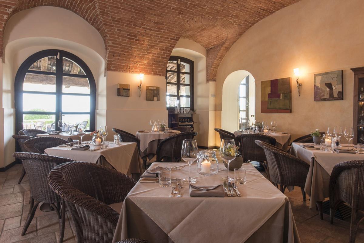 Sunstar Hotel Piemont Castello Di Villa Isola d'Asti Luaran gambar