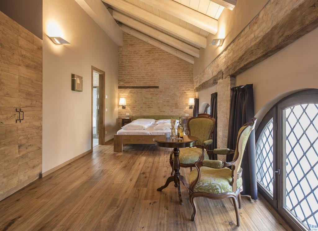 Sunstar Hotel Piemont Castello Di Villa Isola d'Asti Luaran gambar