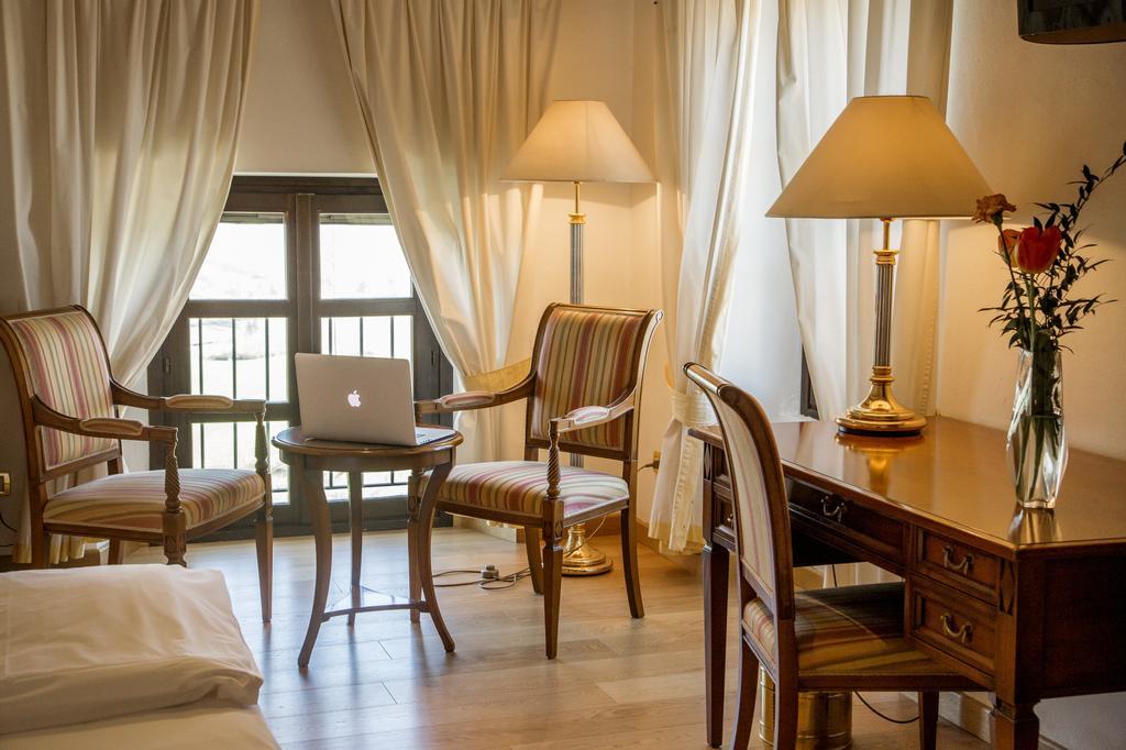 Sunstar Hotel Piemont Castello Di Villa Isola d'Asti Bilik gambar