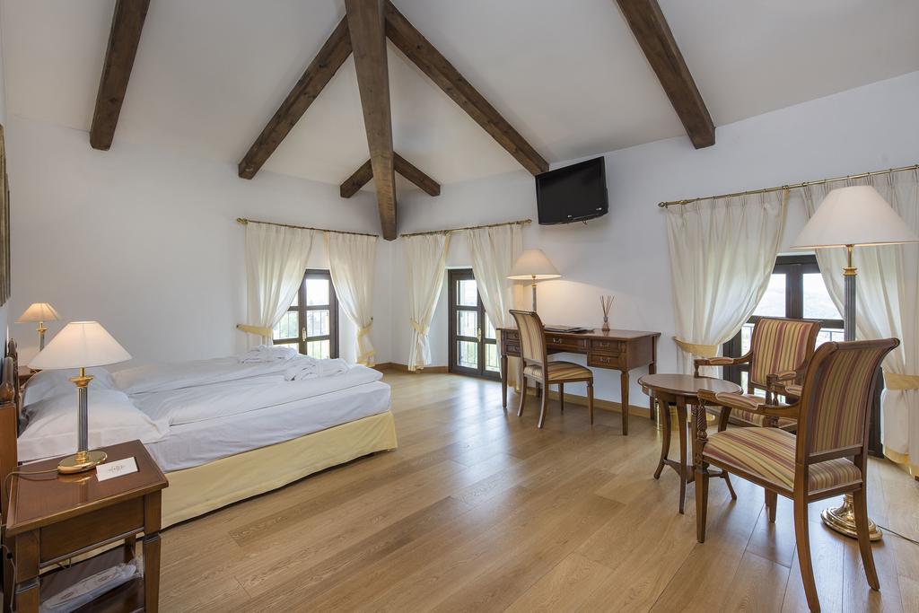 Sunstar Hotel Piemont Castello Di Villa Isola d'Asti Bilik gambar